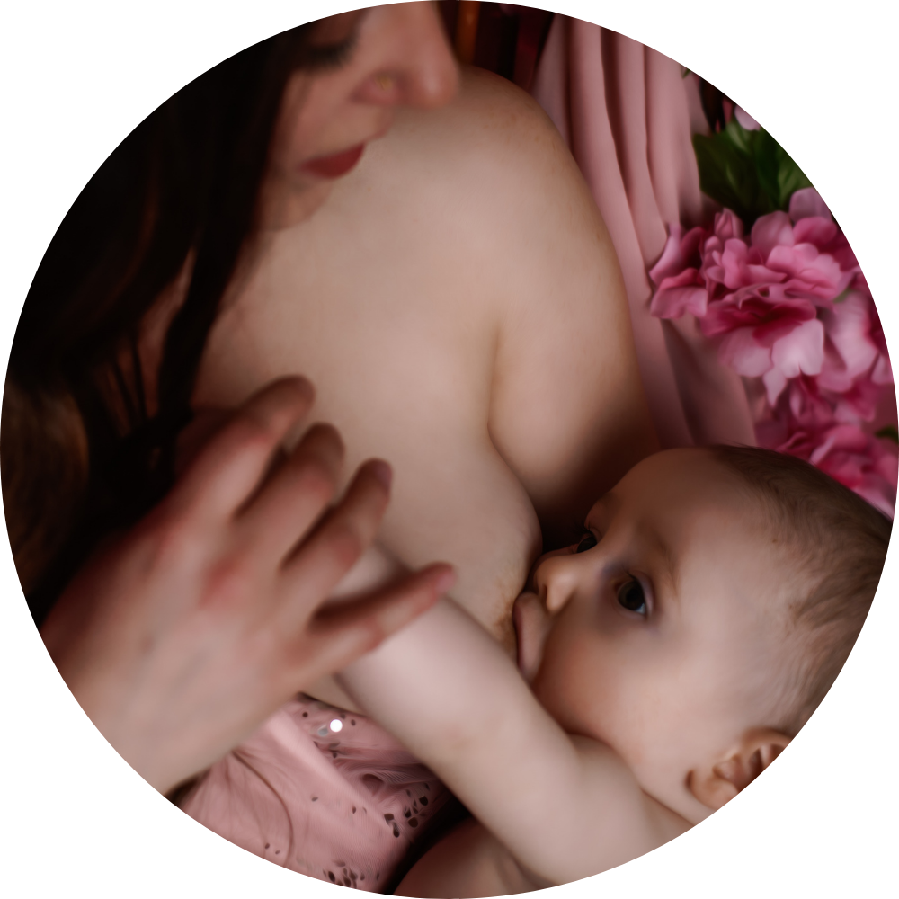MOTHERHOOD - Photo Ronde 2