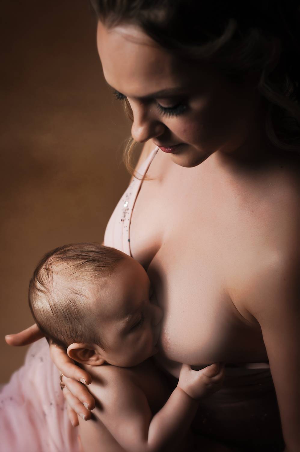 MOTHERHOOD - Galerie 03