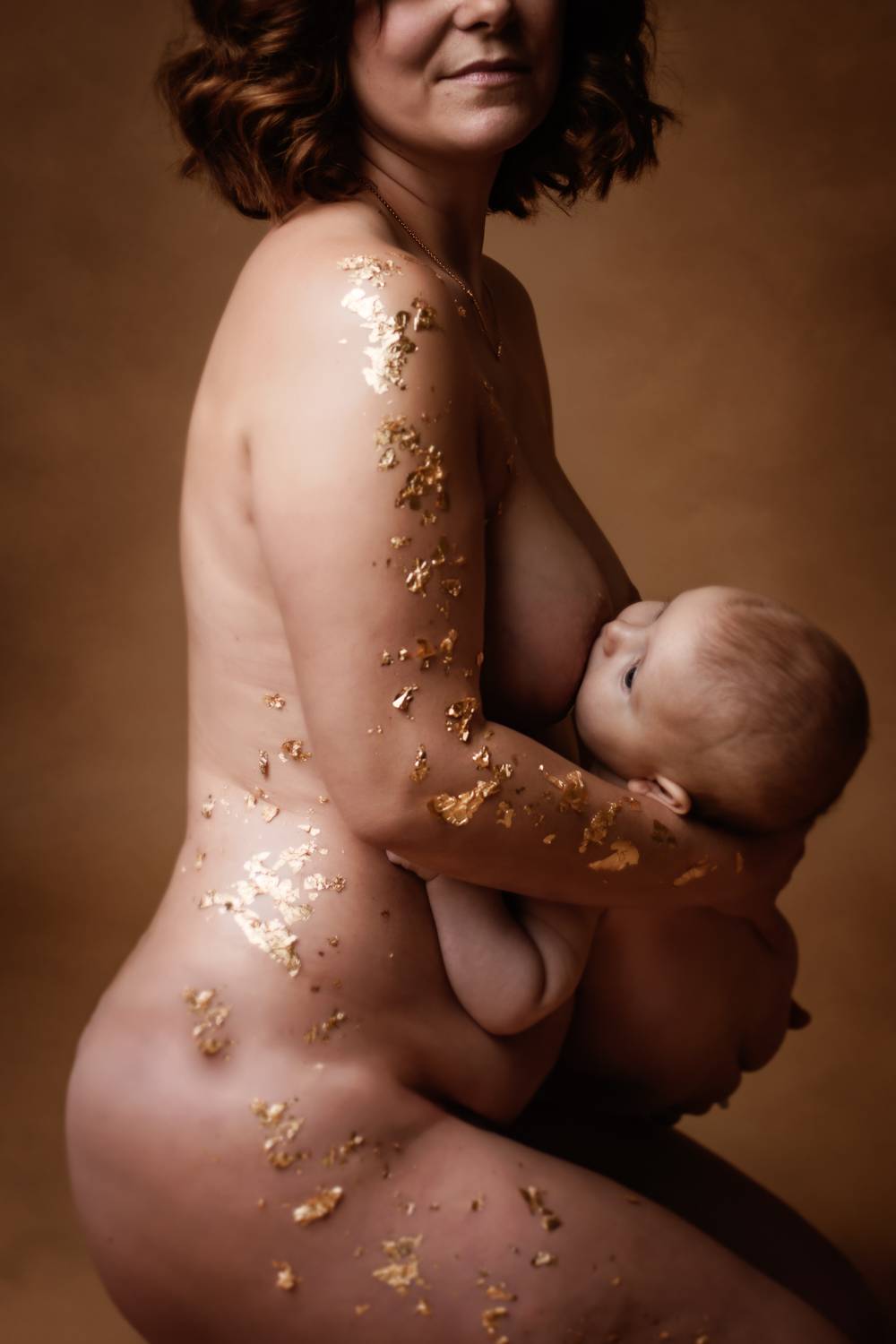 MOTHERHOOD - Galerie 22