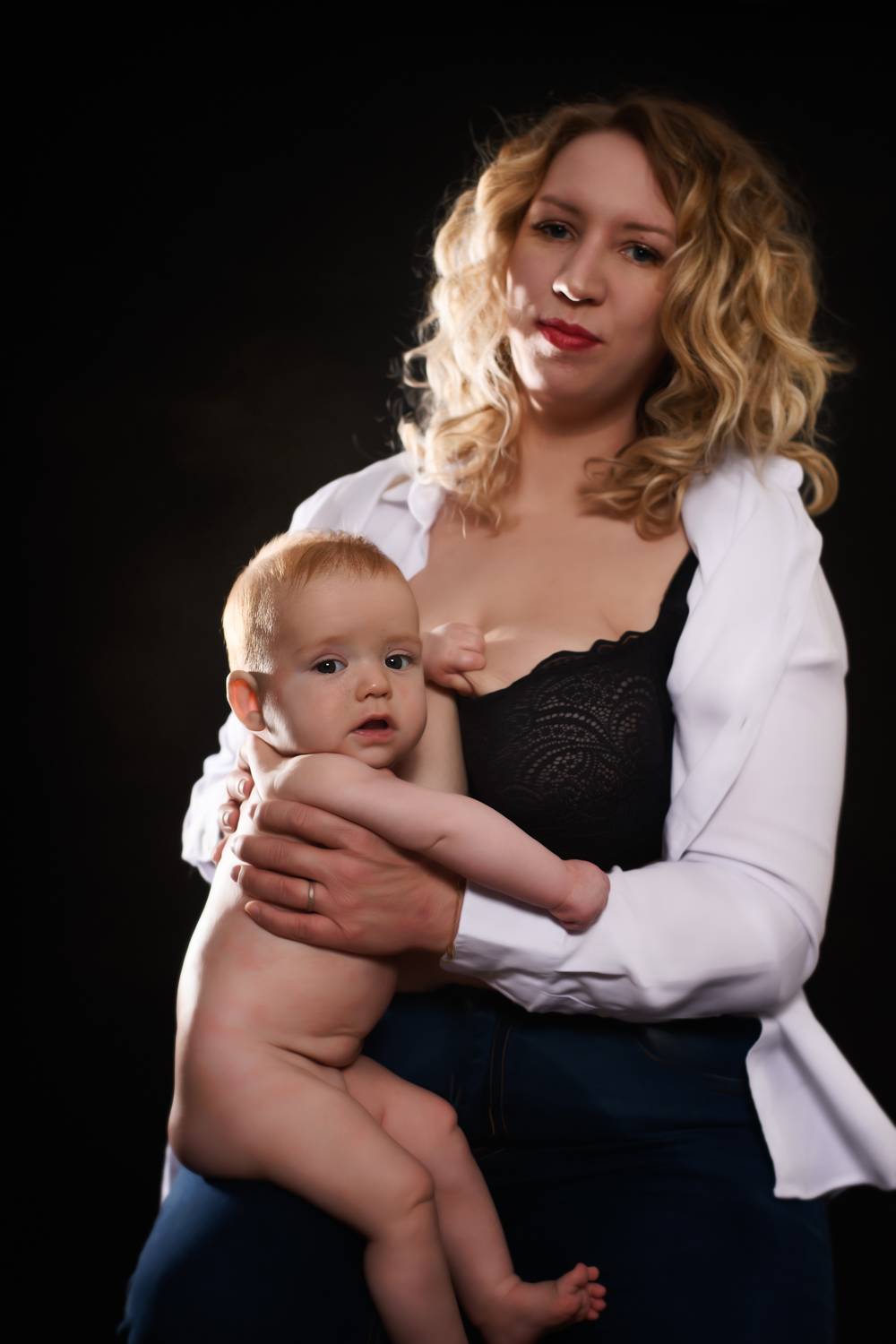 MOTHERHOOD - Galerie 25