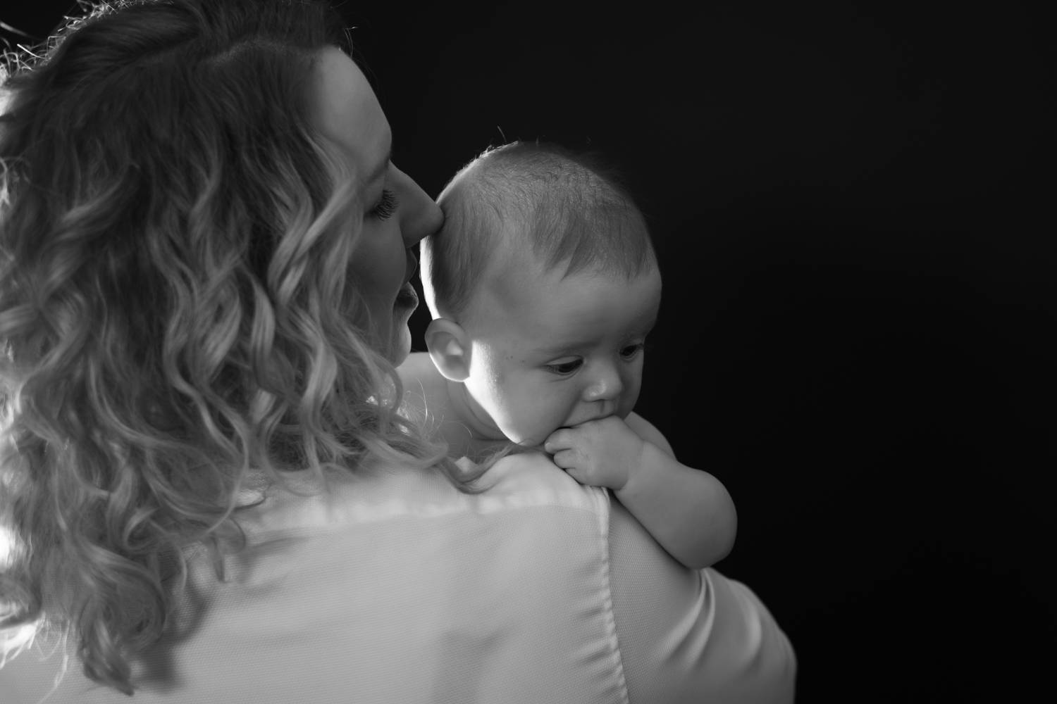 MOTHERHOOD - Galerie 26